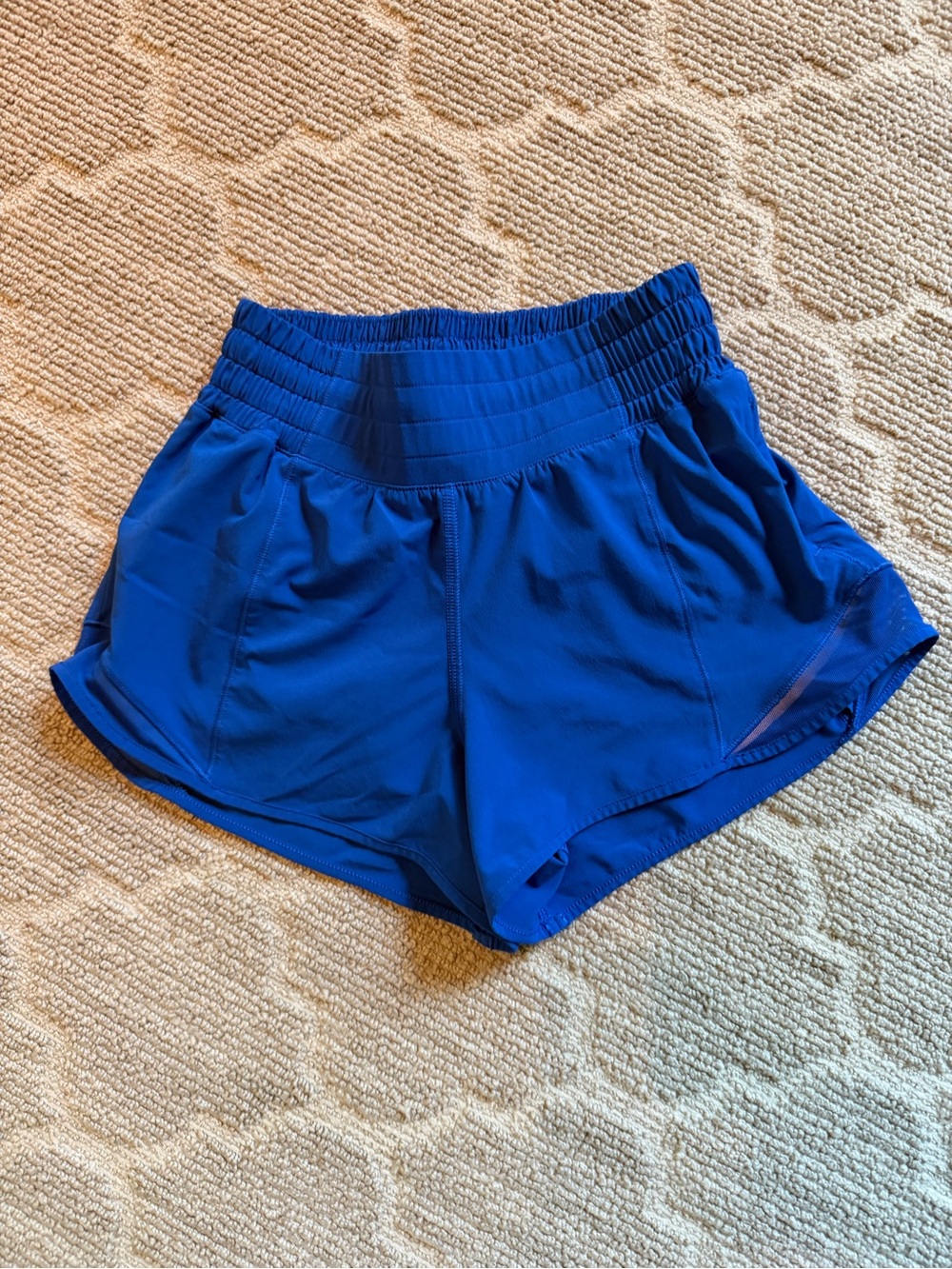 Lululemon Hotty Hot High Rise Shorts. Size 0.